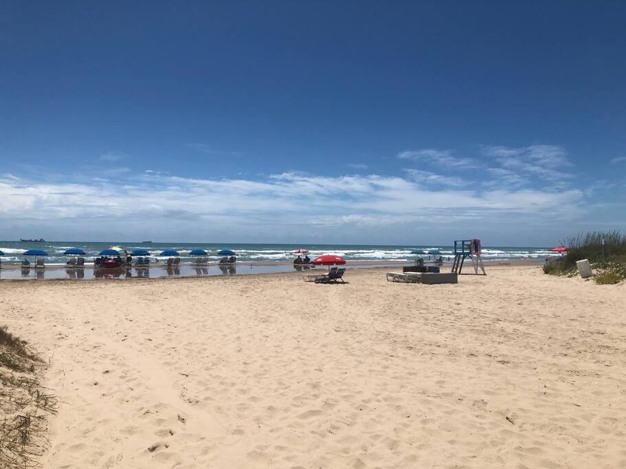 2 Bed 2 Bath 1St Floor Condo W Pool By Beach South Padre Island Buitenkant foto